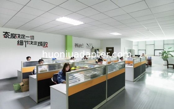 chất lượng Bộ điều hợp điện AC DC nhà máy sản xuất